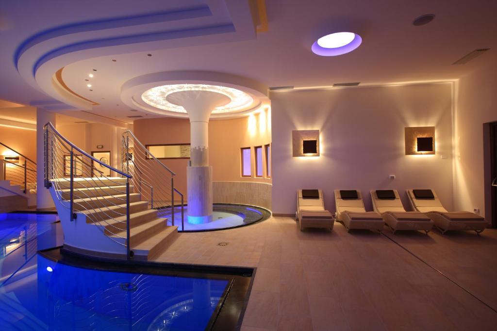 Dolce Avita Hotel Spa & Resort Андало Екстериор снимка