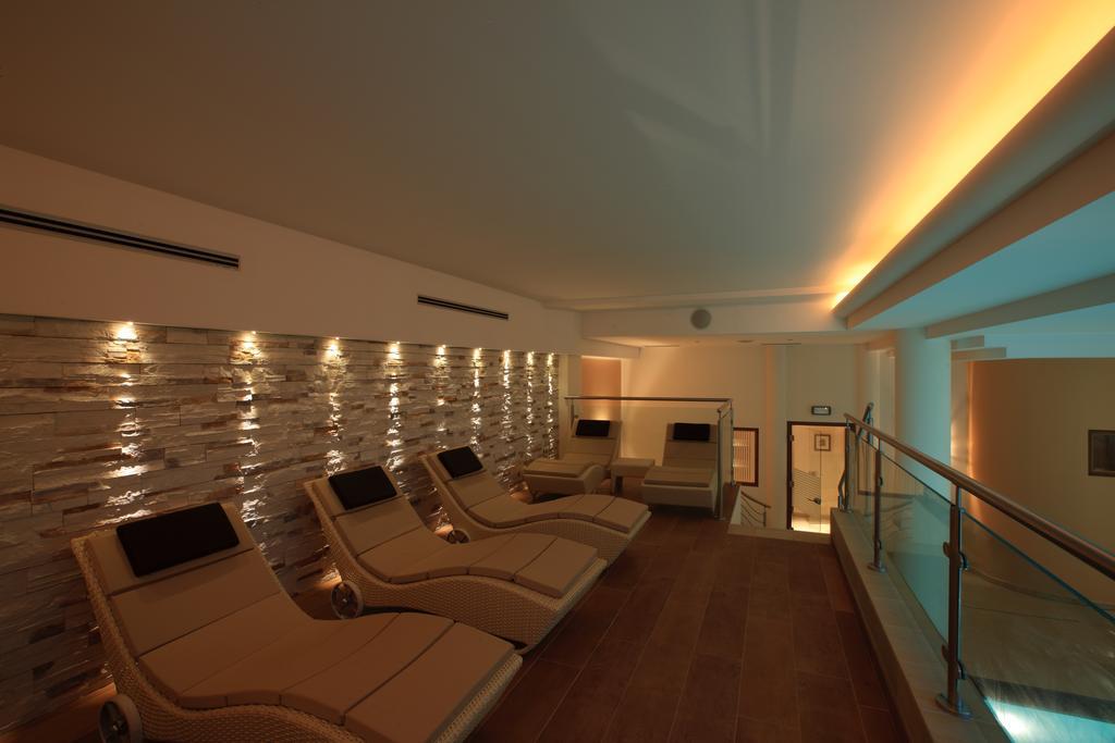 Dolce Avita Hotel Spa & Resort Андало Екстериор снимка